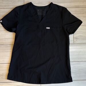 Figs Women's Black One Pocket Scrub Top
